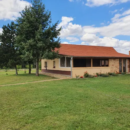 Birs Vendeghaz Vendégház 4*