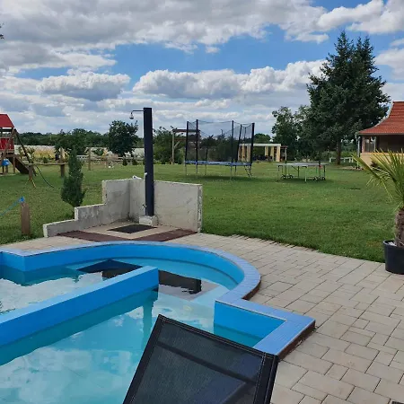 Birs Vendeghaz Vendégház 4*