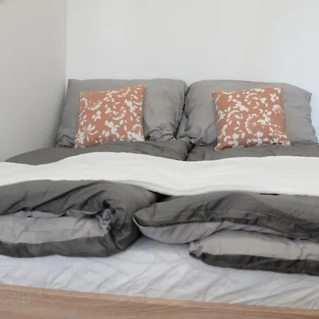 Birs Vendeghaz Ясберень