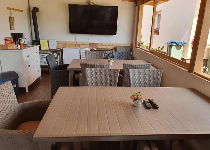 Birs Vendeghaz Pensión 4*